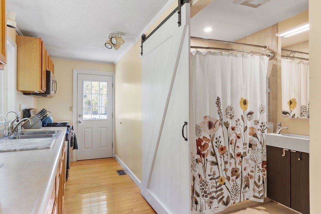 7 Cedar Road Littleton, MA 01460 - Photo 12 of 34 Gallery Image 12