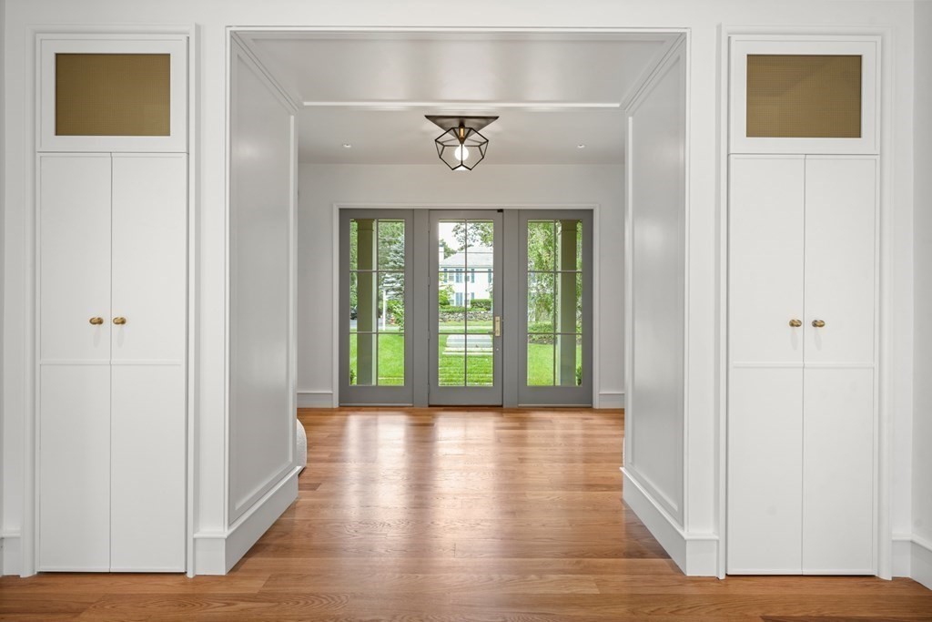 78 Arnold Road Wellesley, MA 02481 - Photo 3 of 42 a view of an entryway with wooden floor