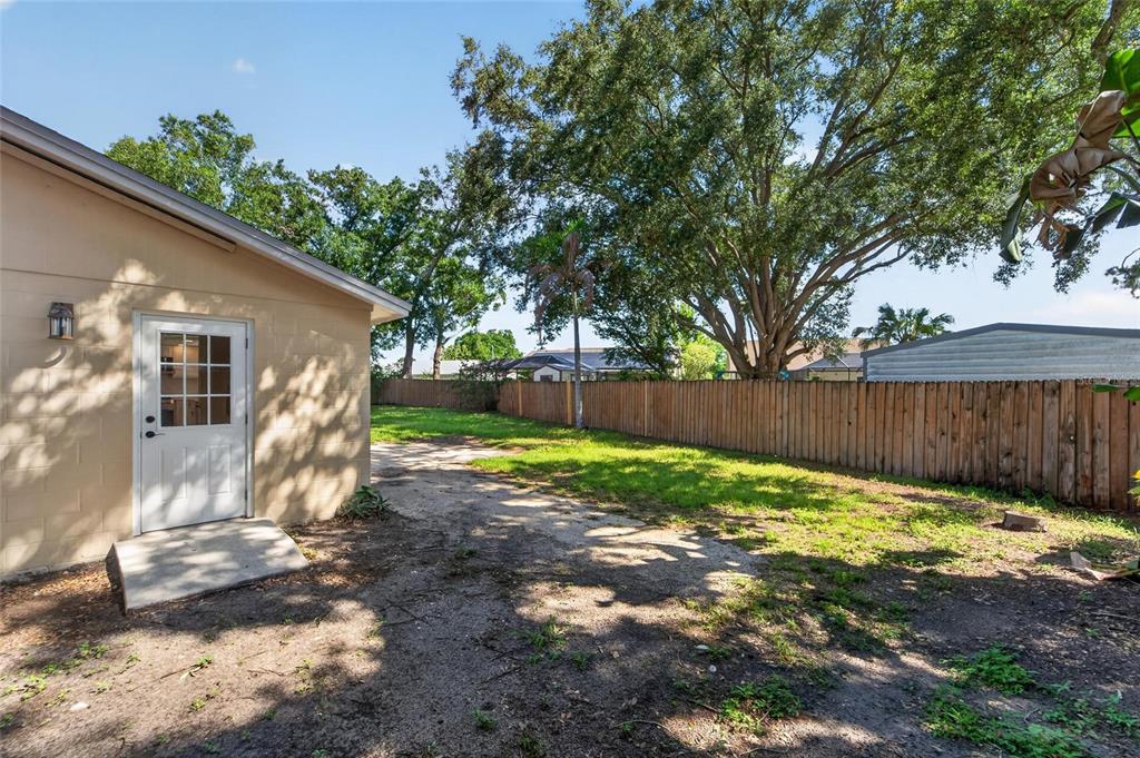 522 Highview Circle North Brandon, FL 33510 - Photo 18 of 57