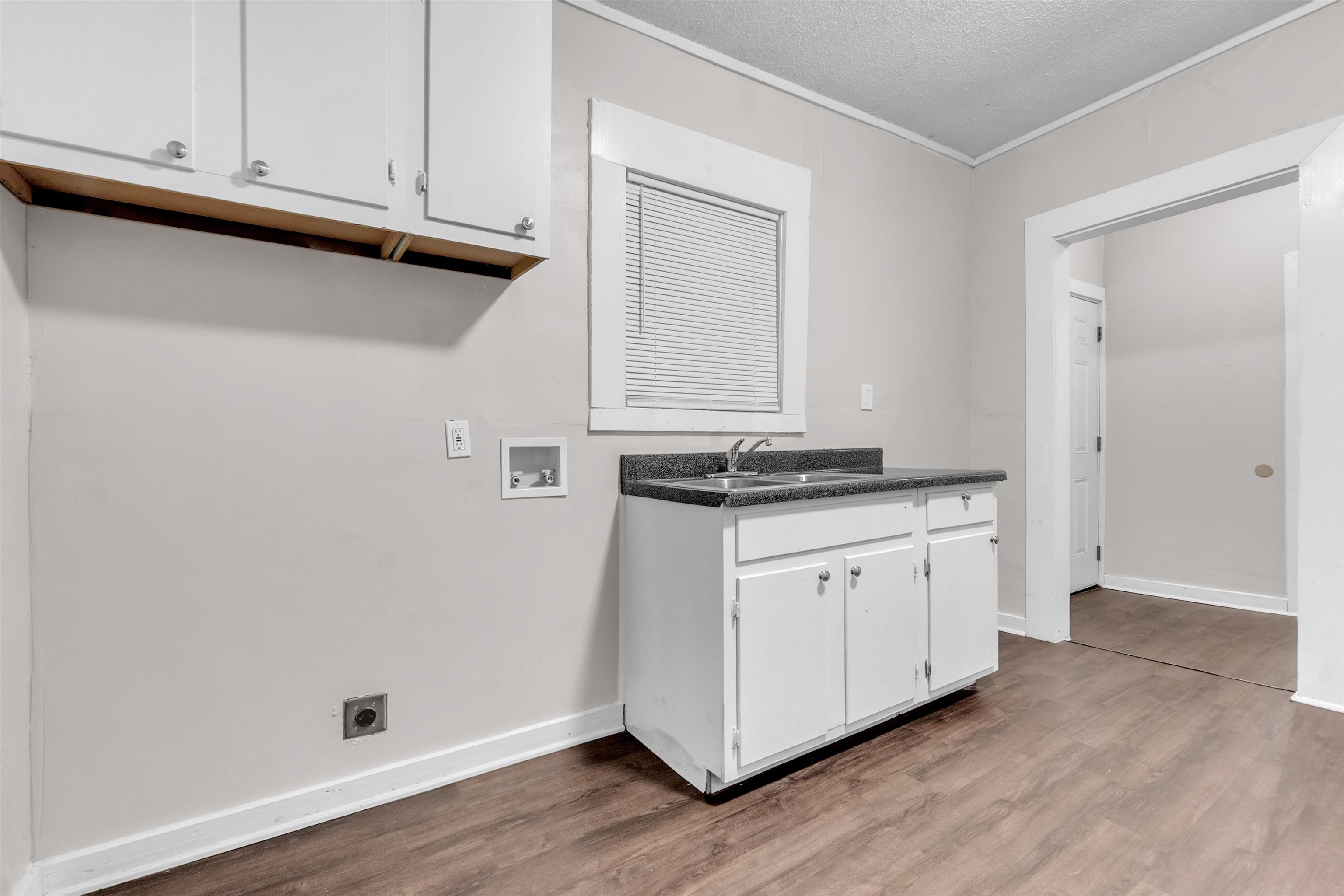 689 Baltimore Street Memphis, TN 38114 - Photo 12 of 14 a view of cabinets and wooden floor