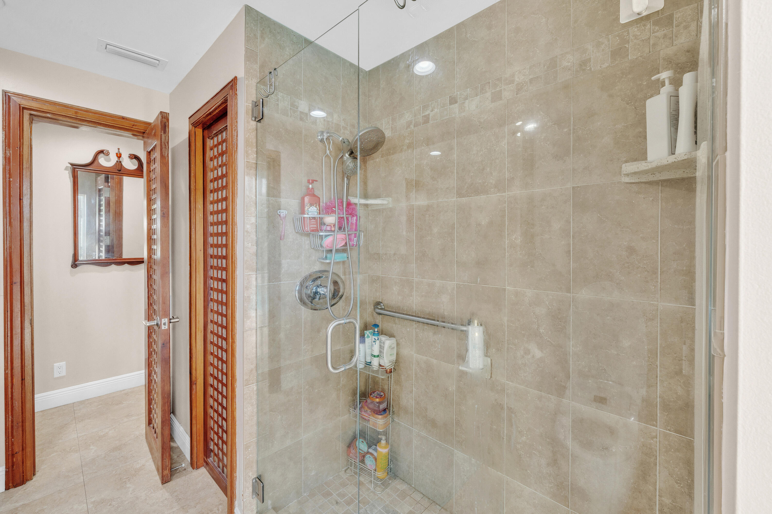 5844 Pinebrook Drive Boca Raton, FL 33433 - Photo 31 of 104 12 Cabana bath (3)