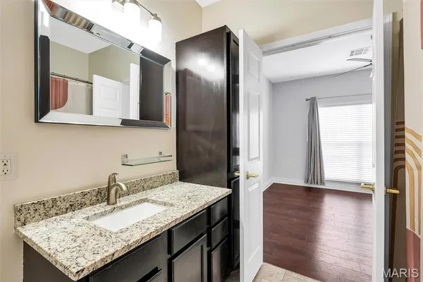 $199,900 | 37 Kassebaum Lane, Unit 300, St. Louis, MO 63129