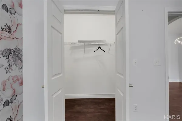 $199,900 | 37 Kassebaum Lane, Unit 300, St. Louis, MO 63129