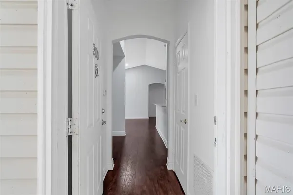 $199,900 | 37 Kassebaum Lane, Unit 300, St. Louis, MO 63129