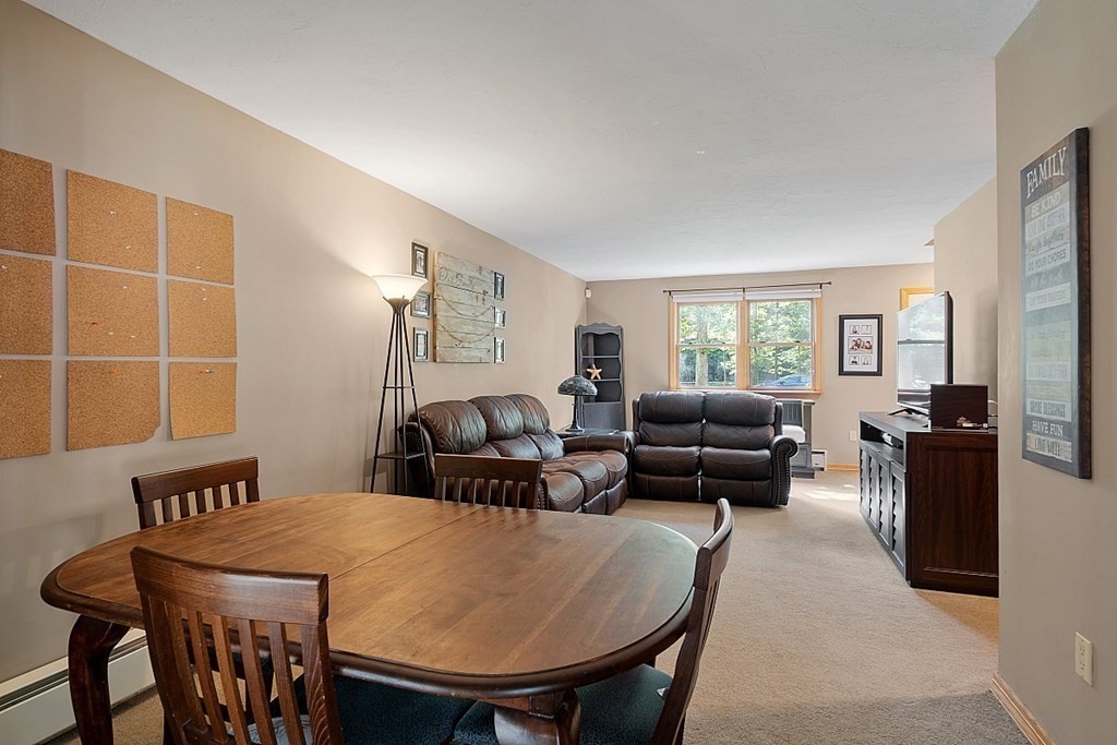 627 Townsend Harbor Road Lunenburg, MA 01462 - Photo 11 of 32