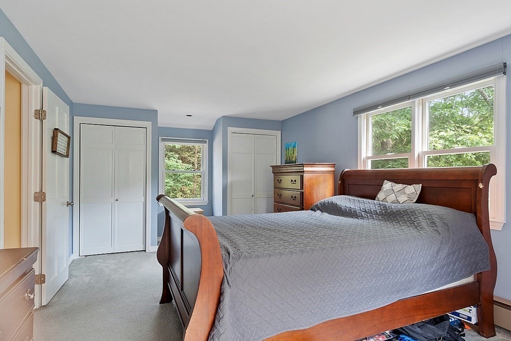 627 Townsend Harbor Road Lunenburg, MA 01462 - Photo 13 of 32
