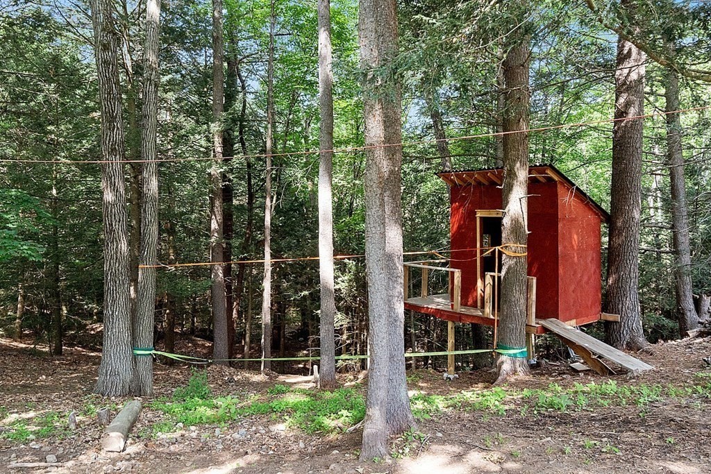 627 Townsend Harbor Road Lunenburg, MA 01462 - Photo 27 of 32