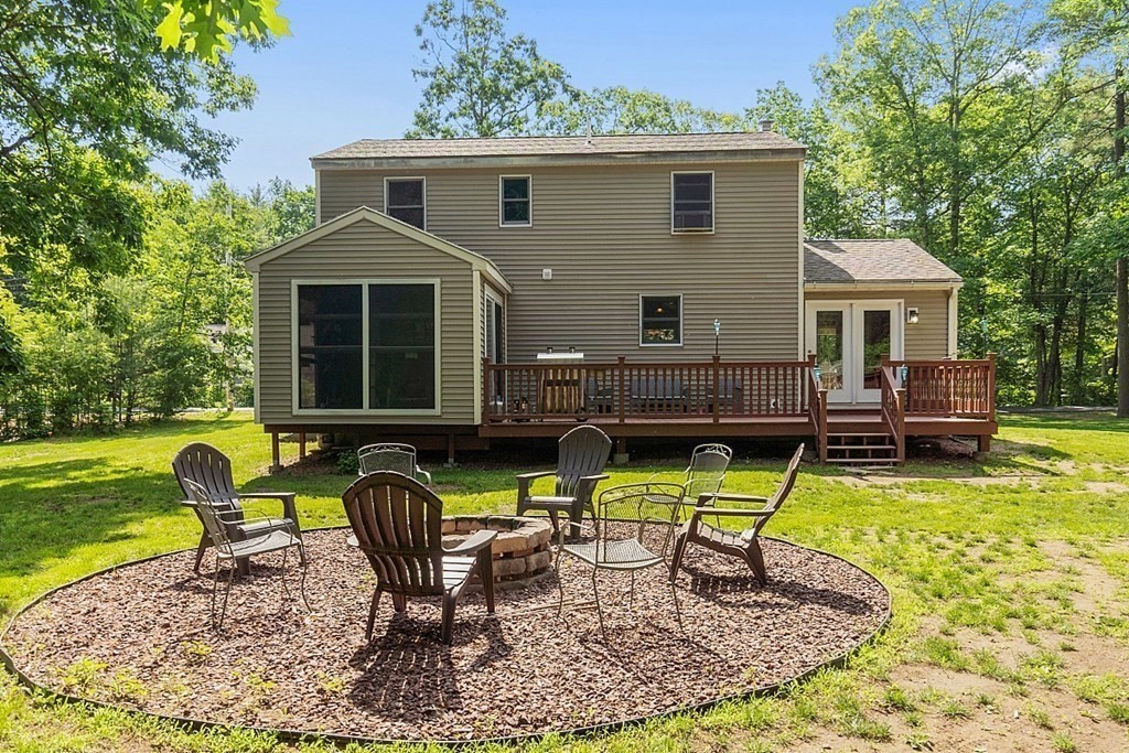 627 Townsend Harbor Road Lunenburg, MA 01462 - Photo 30 of 32