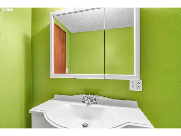 $769,000 | 31431 Fairview Road, Rainier, OR 97048