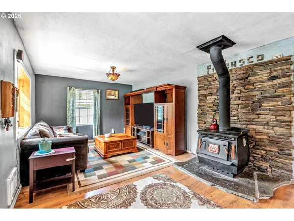 $769,000 | 31431 Fairview Road, Rainier, OR 97048