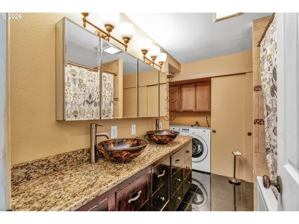 $769,000 | 31431 Fairview Road, Rainier, OR 97048