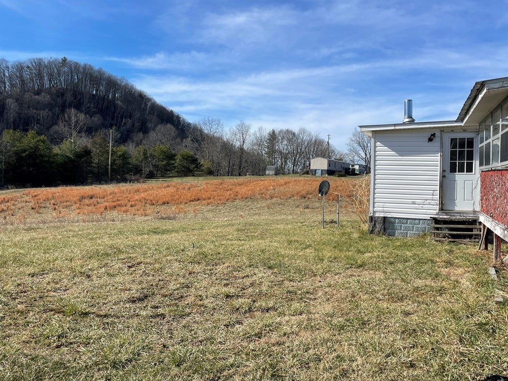 15586 Bishop Road Chilhowie, VA 24319 - Photo 14 of 71 Gallery Image 14