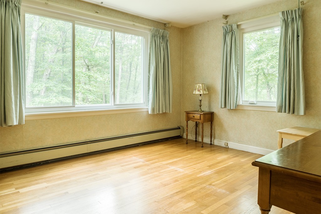 108 Woodridge Road Wayland, MA 01778 - Photo 8 of 11 Gallery Image 8
