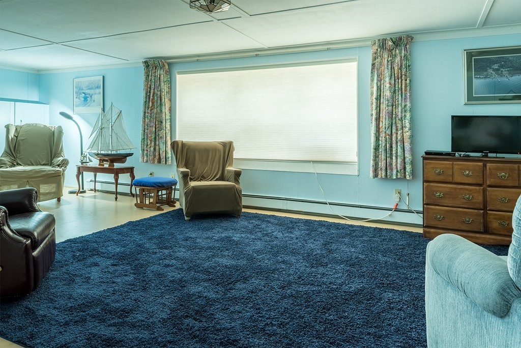 108 Woodridge Road Wayland, MA 01778 - Photo 10 of 11 Gallery Image 10