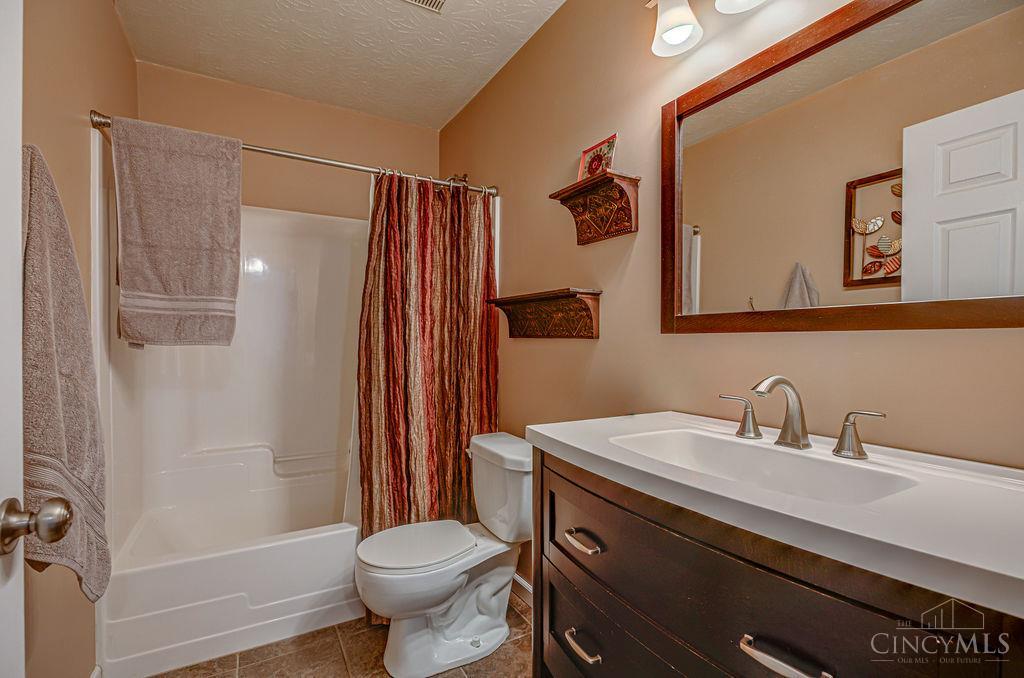 1769 Resor Road Fairfield, OH 45014 - Photo 19 of 56 Gallery Image 19