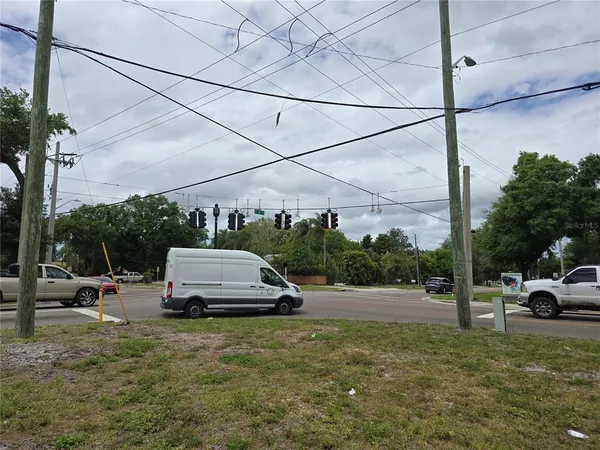 $950,000 | 904 26th Avenue East, Bradenton, FL 34208