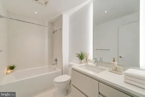 $760,000 | 810 O Street Northwest, Unit 609, Washington, DC 20001