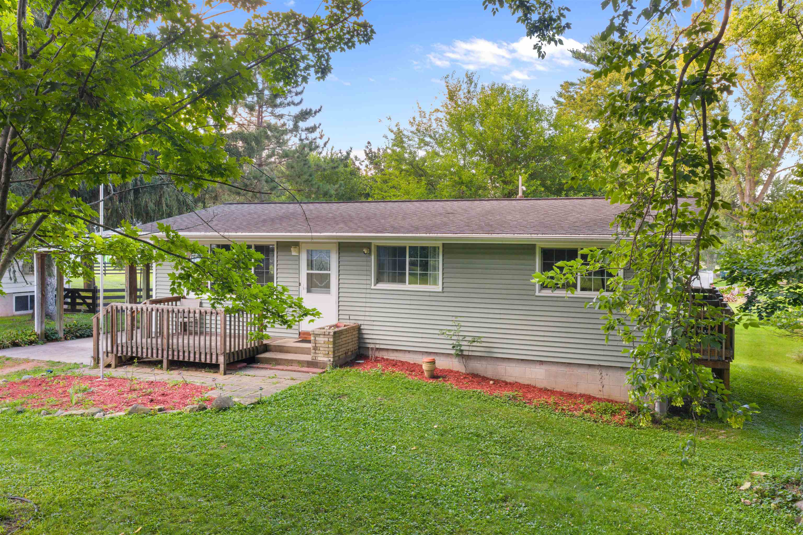 604 Halbert Street Green Lake, WI 54941 - Photo 28 of 33