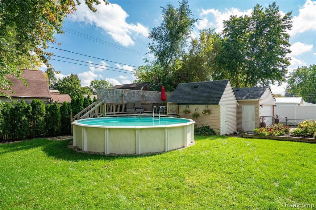 2447 Eastern Avenue Rochester Hills, MI 48307 - Photo 37 of 41