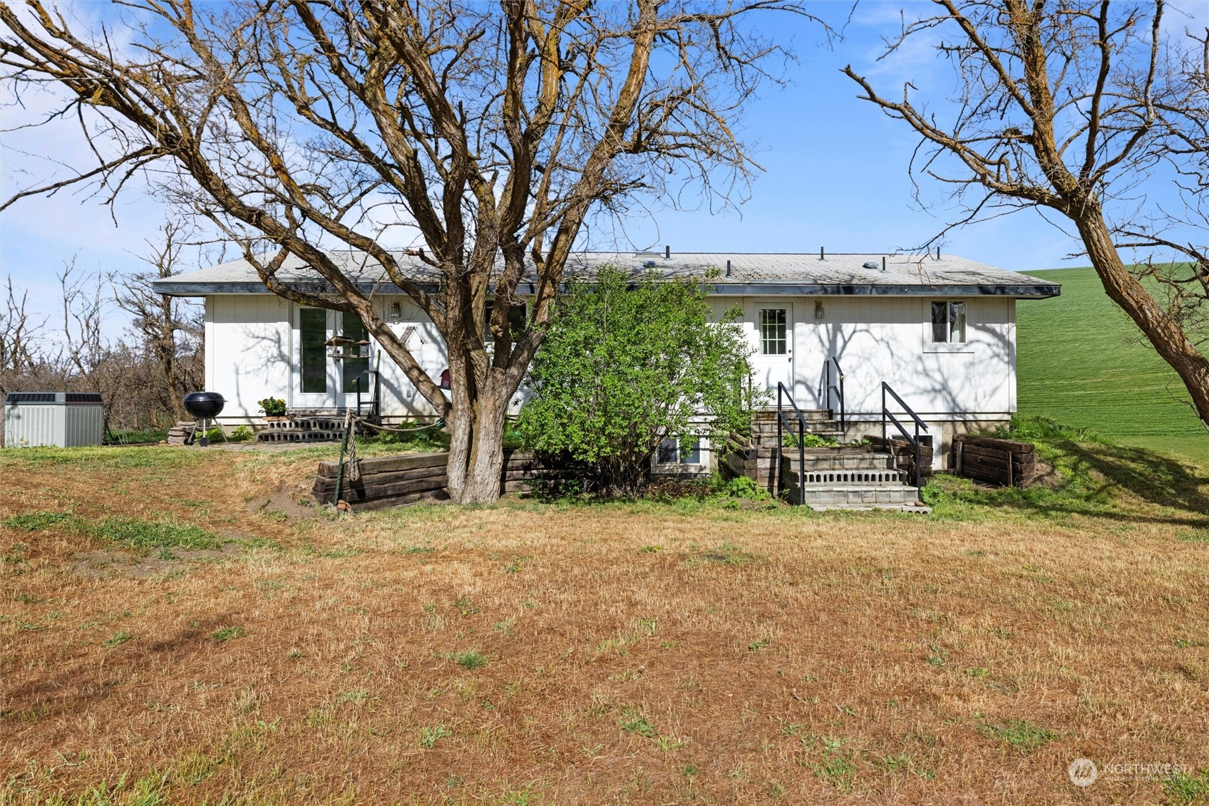 1898 Badger Hollow Road Prescott, WA 99348 - Photo 17 of 39 Gallery Image 17