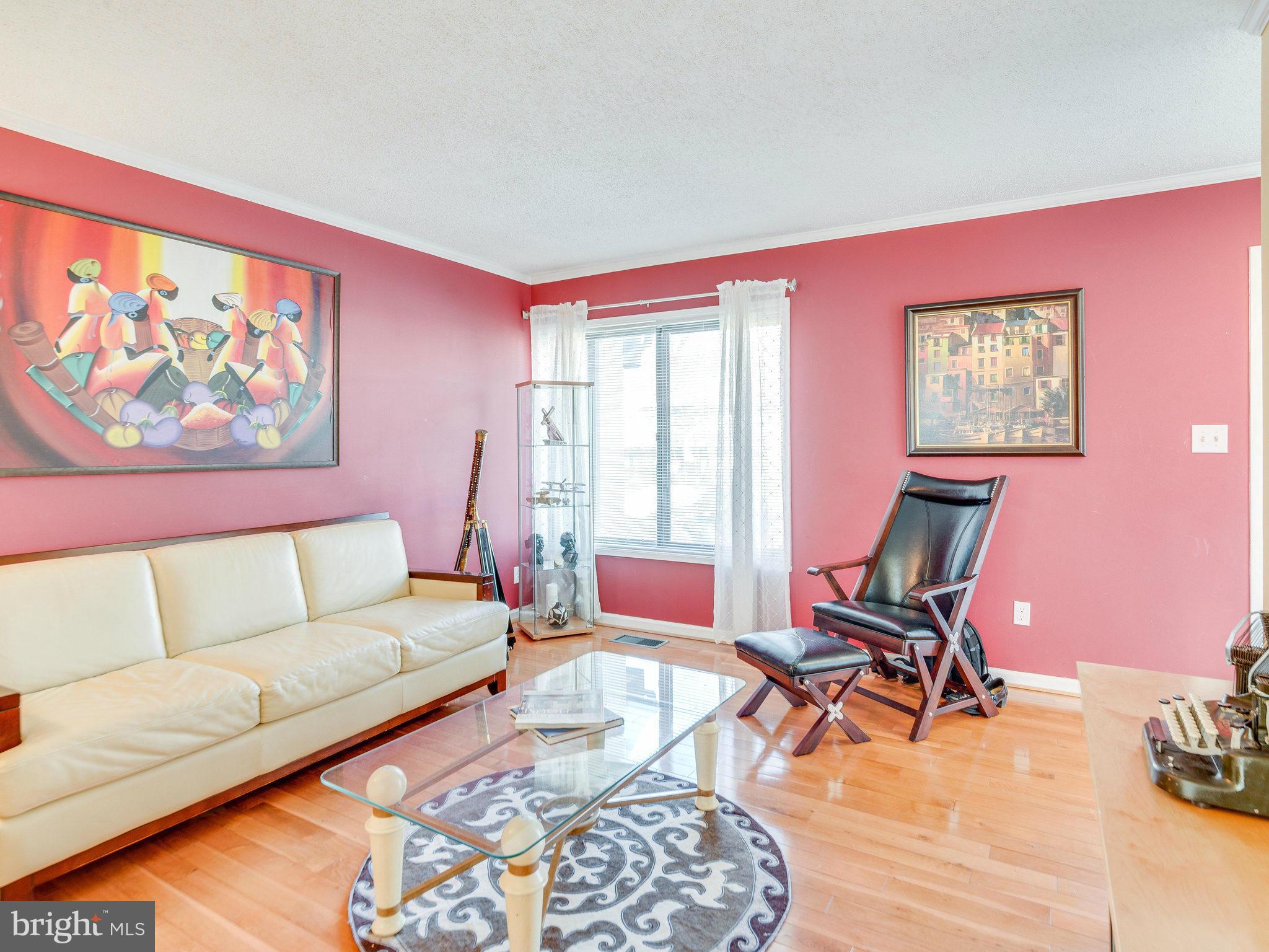 2255 Coppersmith Square Reston, VA 20191 - Photo 3 of 30 Living Room