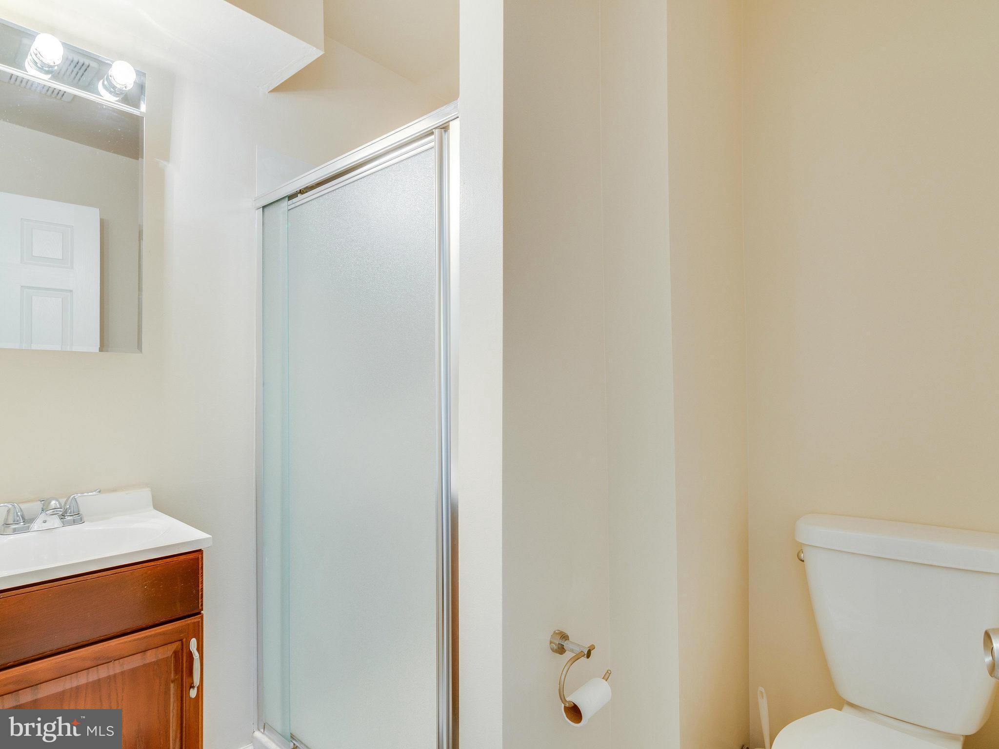 2255 Coppersmith Square Reston, VA 20191 - Photo 28 of 30 Bath