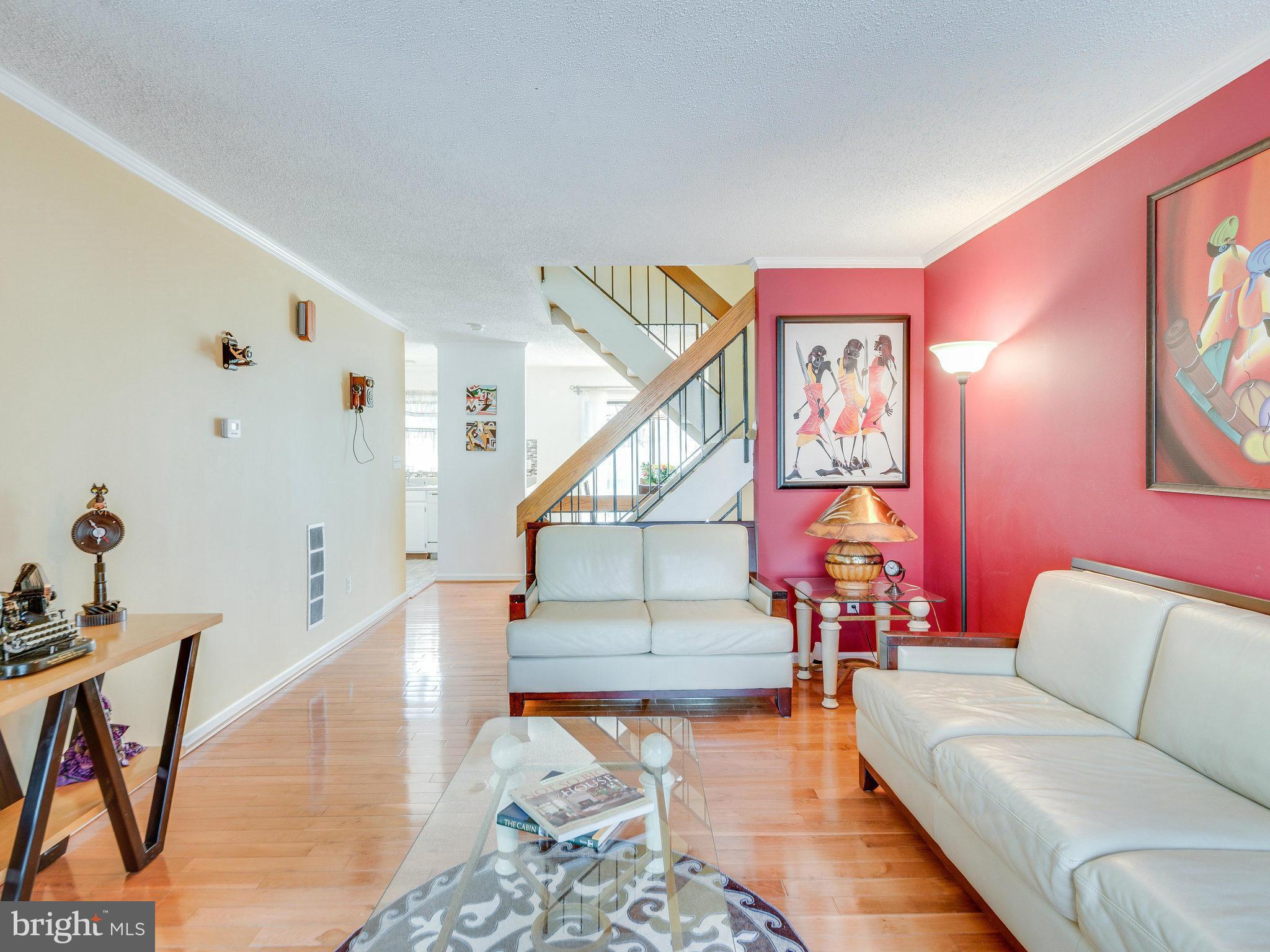 2255 Coppersmith Square Reston, VA 20191 - Photo 5 of 30 Living Room