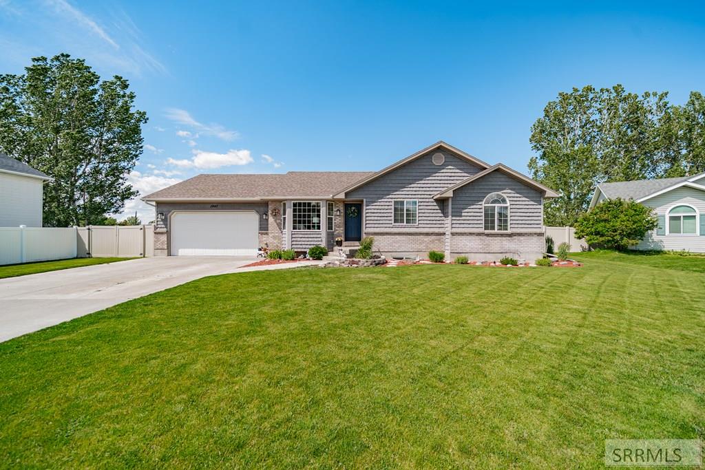 3947 Jordan Circle Ammon, ID 83406 - Photo 5 of 81
