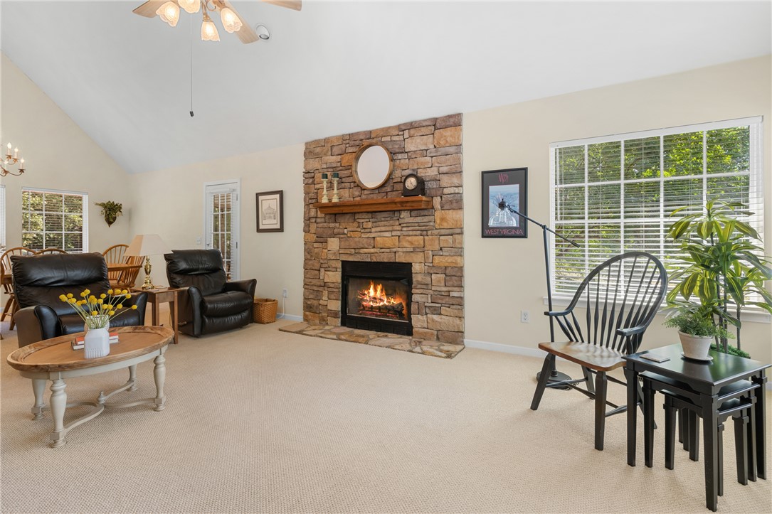 305 Point Pl Drive Westminster, SC 29693 - Photo 8 of 36