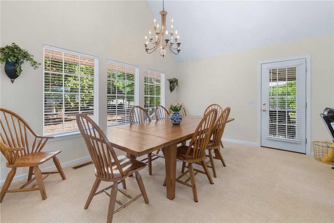 305 Point Pl Drive Westminster, SC 29693 - Photo 10 of 36