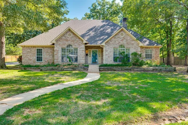 $329,900 | 4210 Sleepy Hollow, Reno, TX 75462