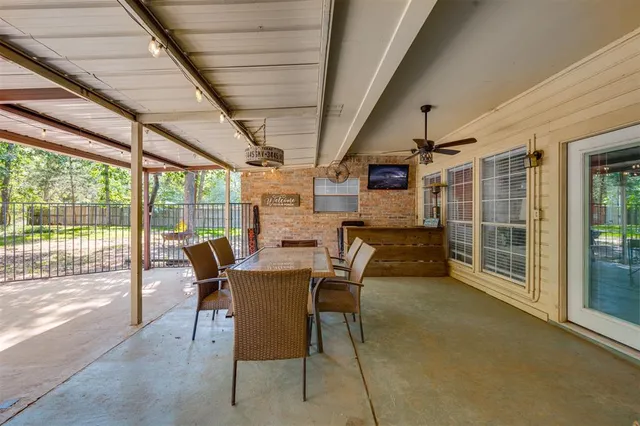 $329,900 | 4210 Sleepy Hollow, Reno, TX 75462