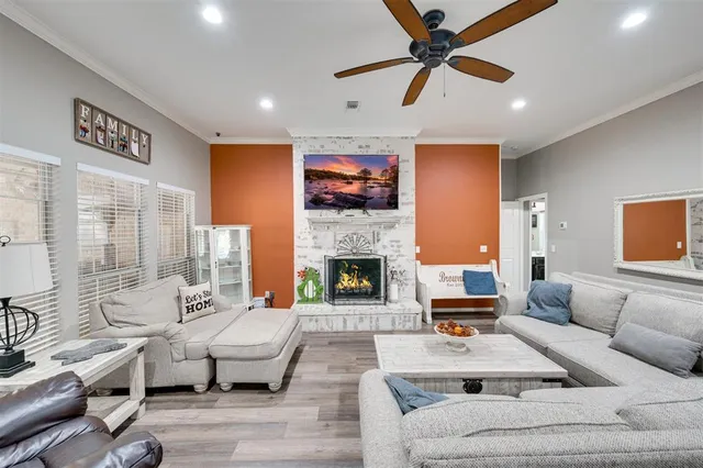 $329,900 | 4210 Sleepy Hollow, Reno, TX 75462