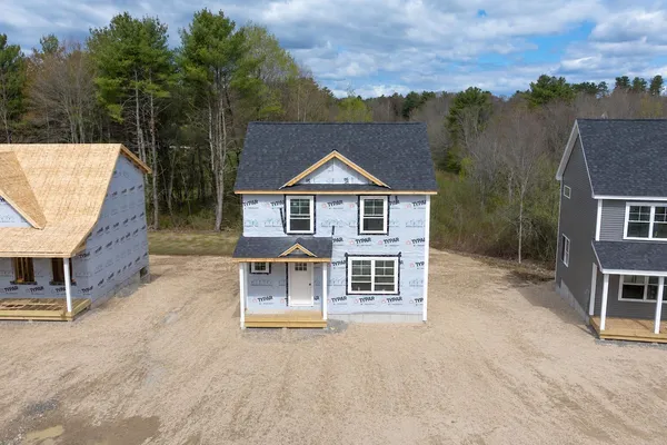 $479,000 | 8 Shepherd Lane, Unit 4, Windham, ME 04062