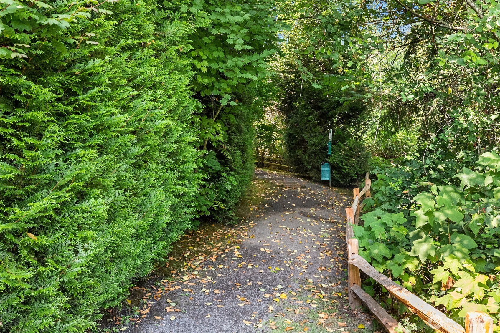 300 High School Road Northeast, Unit 403 Bainbridge Island, WA 98110 - Photo 19 of 21