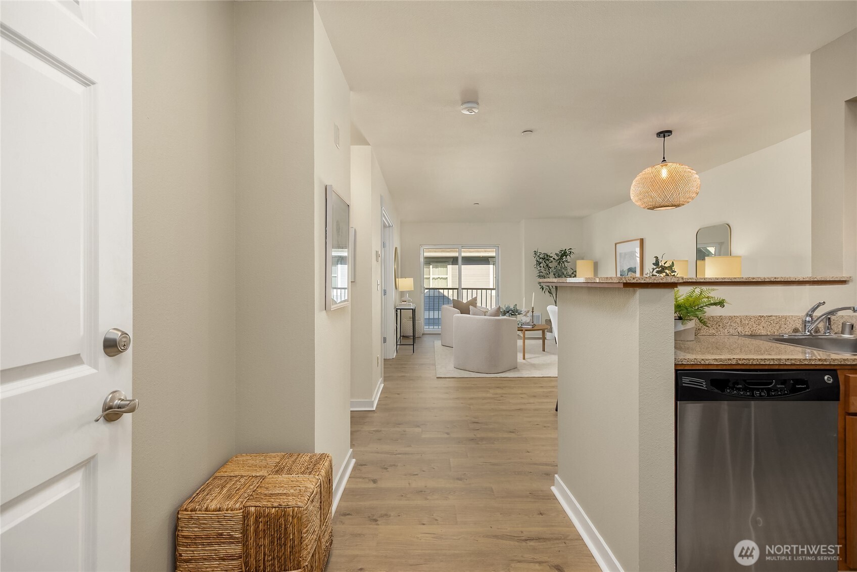 300 High School Road Northeast, Unit 403 Bainbridge Island, WA 98110 - Photo 3 of 21