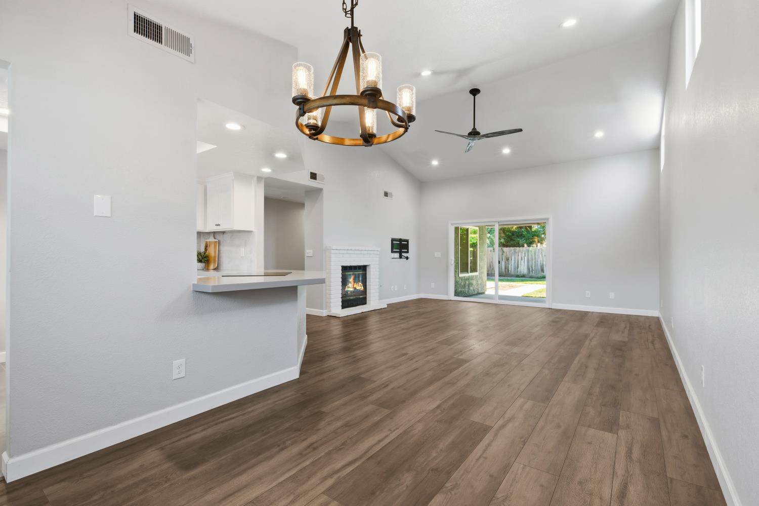 2804 March Court Modesto, CA 95358 - Photo 8 of 39