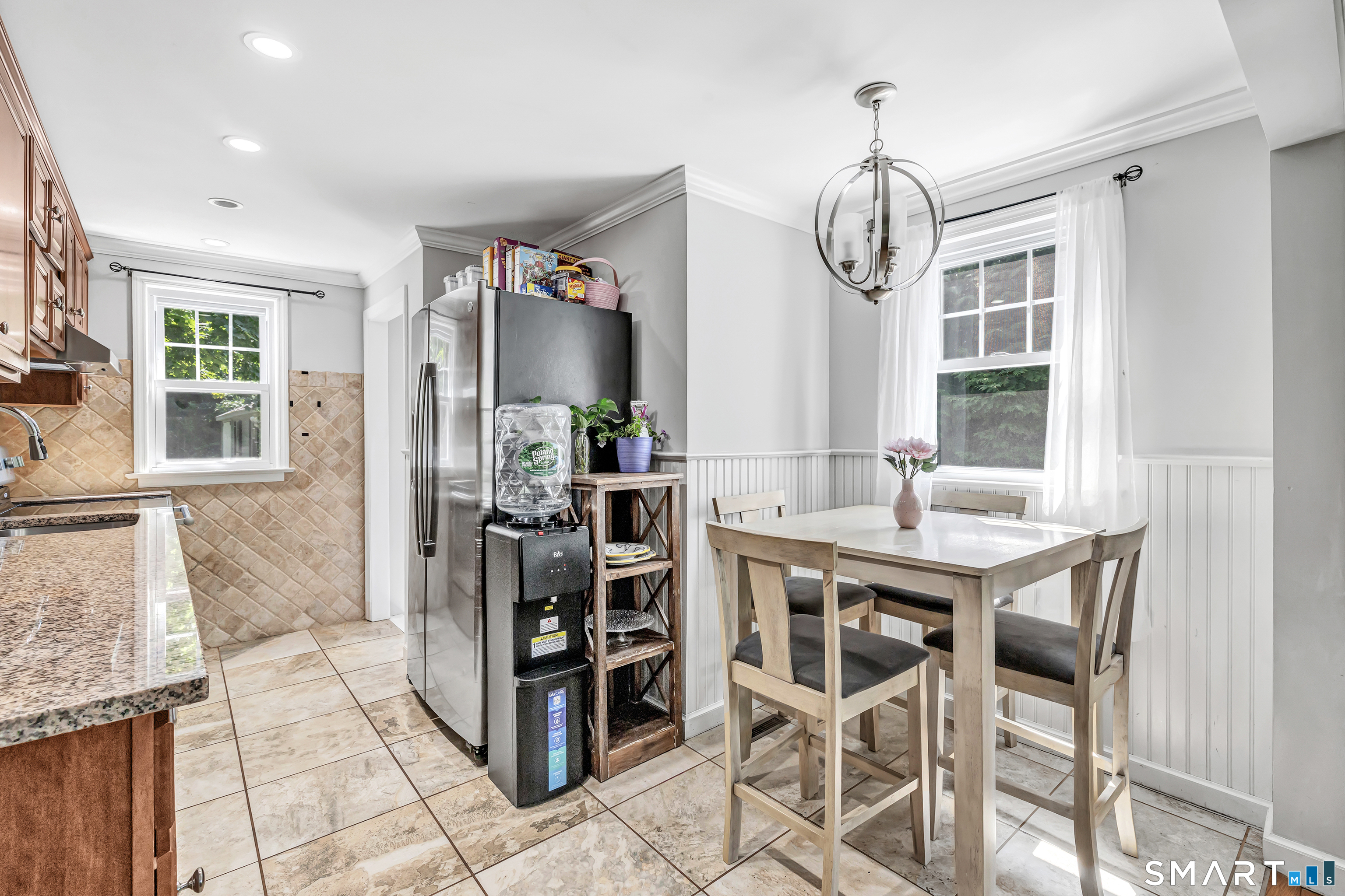 Eat-In Kitchen Area