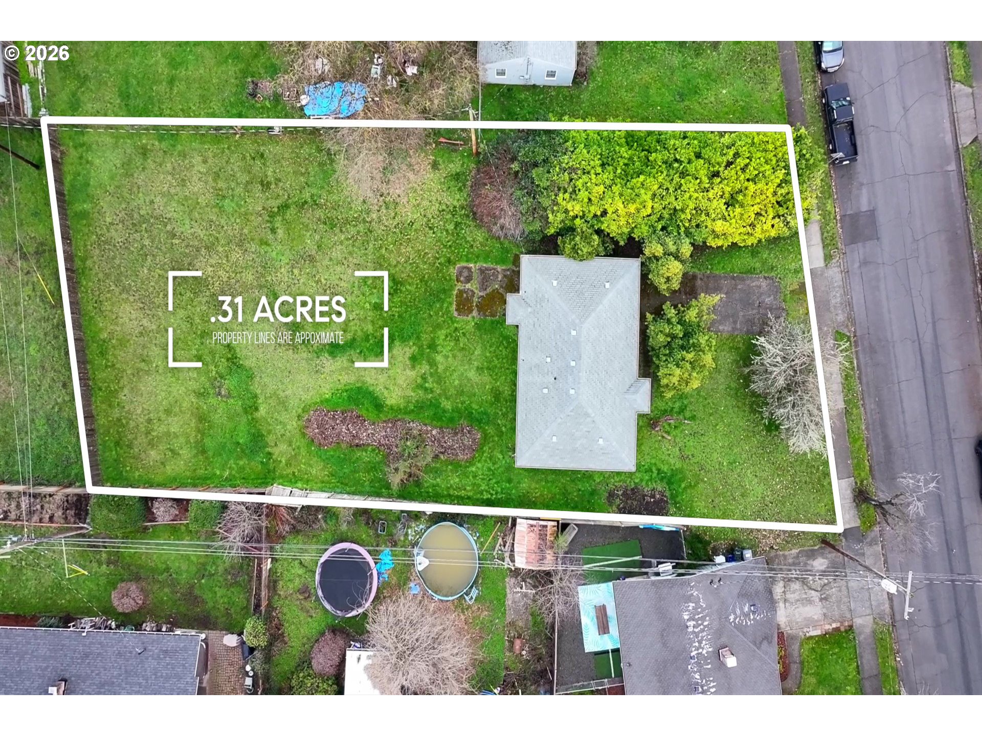 930 1st Street Springfield, OR 97477 - Photo 42 of 43 a view of garden