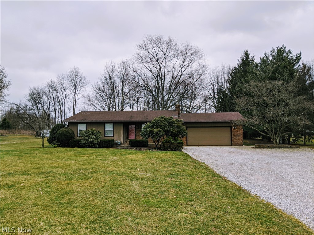 14747 Clinton Road Doylestown, OH 44230 - Photo 2 of 13