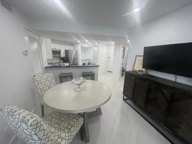 $3,350 | 3870 North Hwy A1A, Unit 102, Hutchinson Island, FL 34949