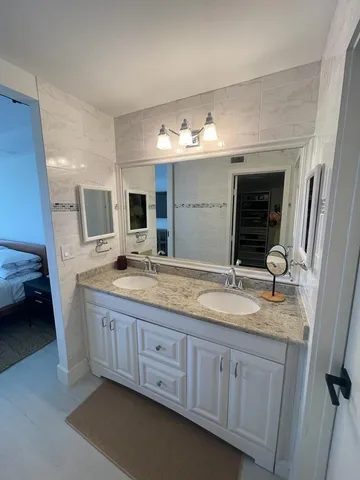 $3,350 | 3870 North Hwy A1A, Unit 102, Hutchinson Island, FL 34949