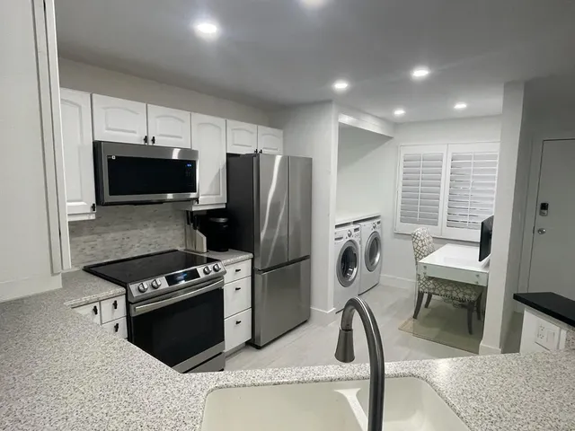 $3,350 | 3870 North Hwy A1A, Unit 102, Hutchinson Island, FL 34949