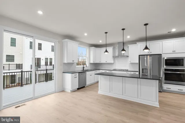 $907,065 | 23019 Blue Eagle Terrace, Ashburn, VA 20148