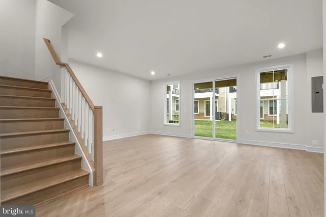 $907,065 | 23019 Blue Eagle Terrace, Ashburn, VA 20148