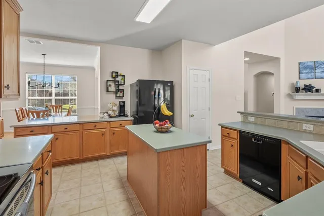 $565,000 | 1715 Clarke Springs Drive, Allen, TX 75002