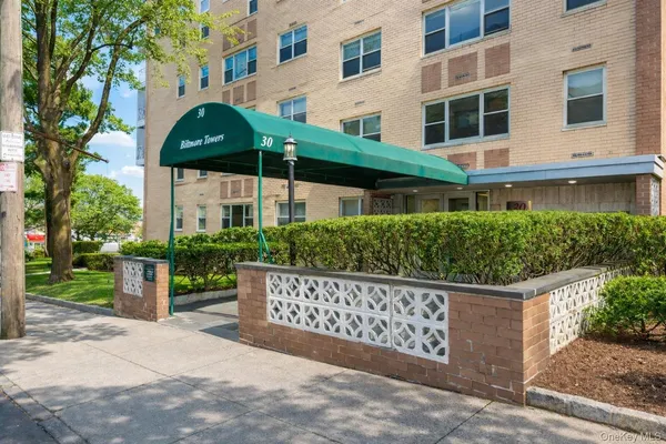 $3,100 | 30 Lake Street, Unit 2I, White Plains, NY 10603