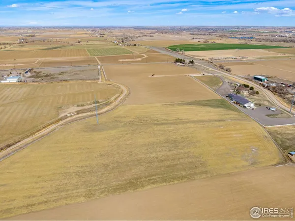 a view of an outdoor space