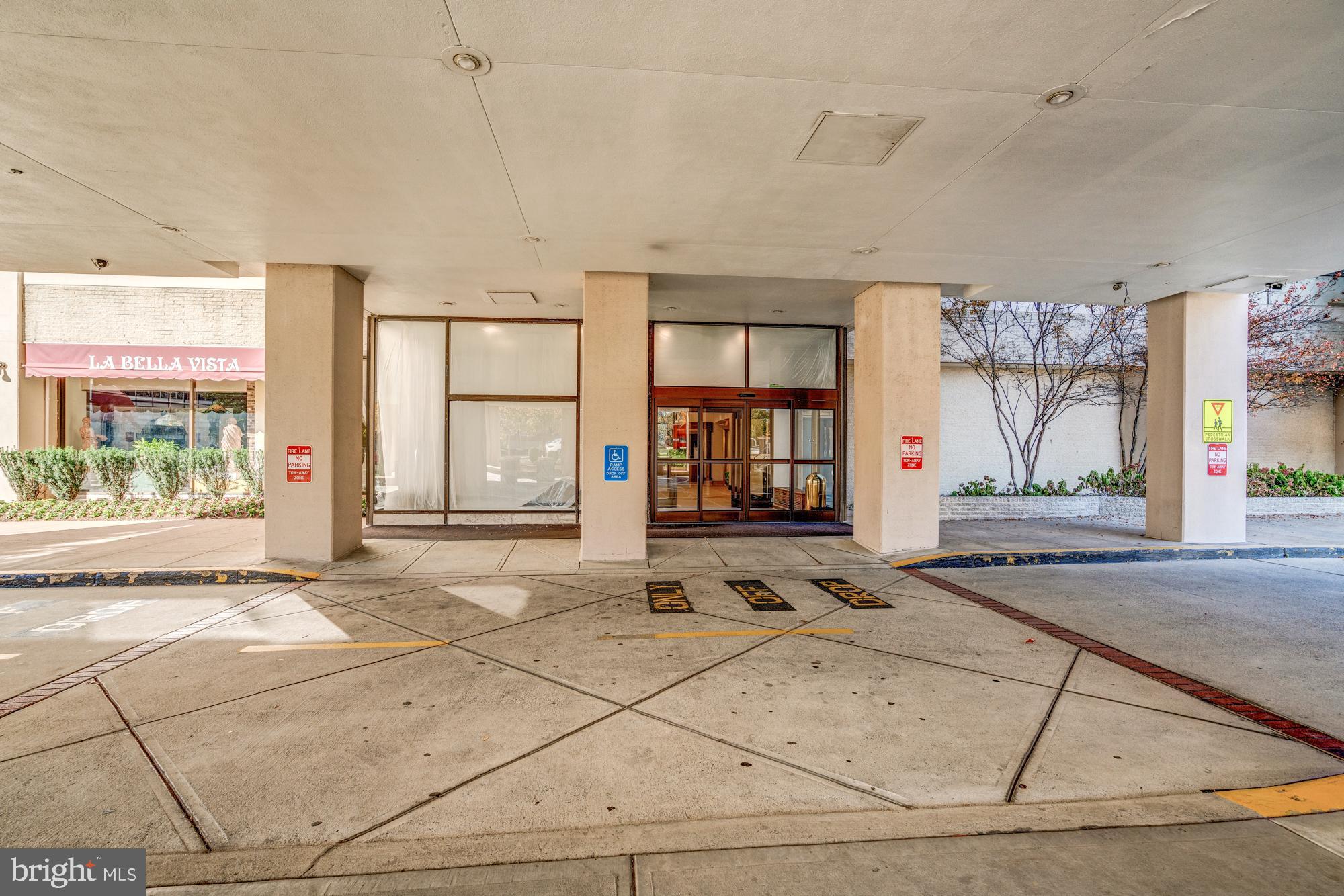 4515 Willard Avenue, Unit 719S Chevy Chase, MD 20815 - Photo 7 of 44