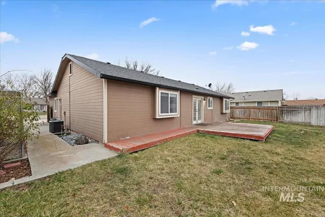 $399,999 | 11360 West Excalibur Street, Boise, ID 83713